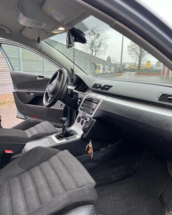 Volkswagen Passat cena 9900 przebieg: 390000, rok produkcji 2009 z Wągrowiec małe 379